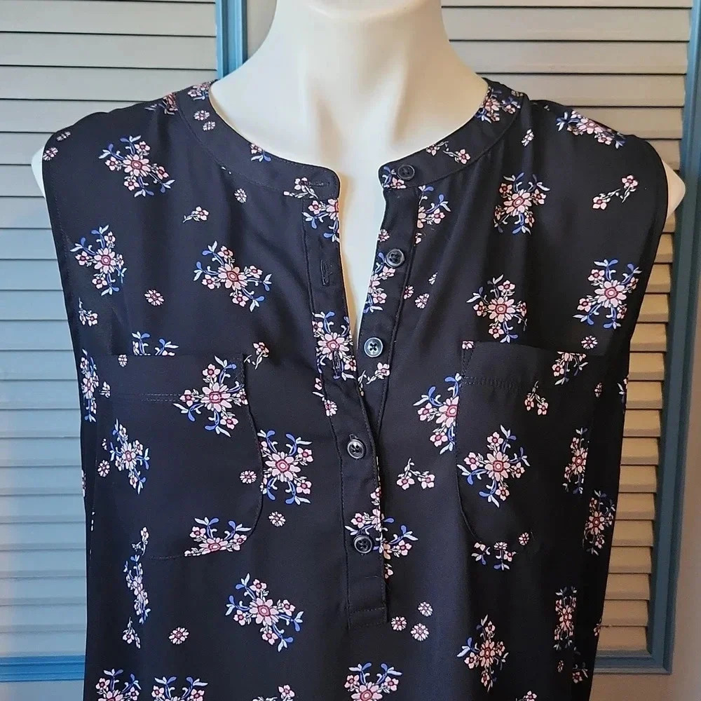 Loft Black and Pink Floral Sleeveless top, Size Large